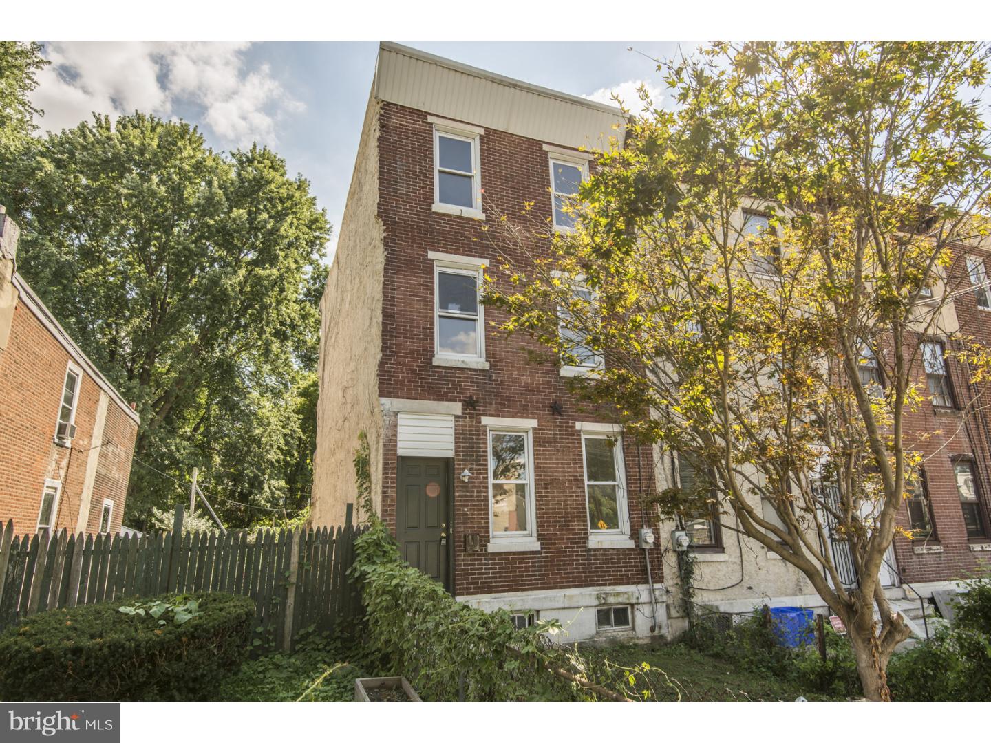 EAST FALLS - Residential Lease