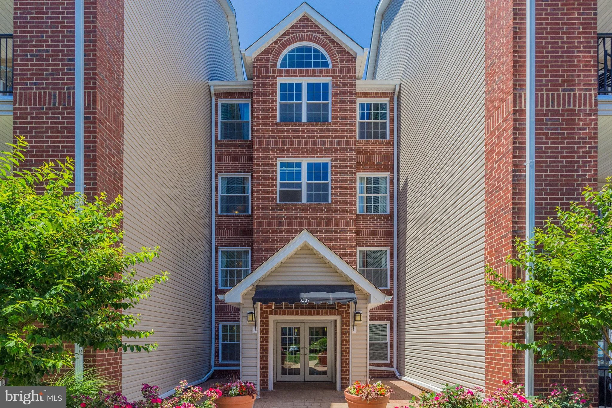 3309 Wyndham Circle Unit 1183, Alexandria, VA 22302