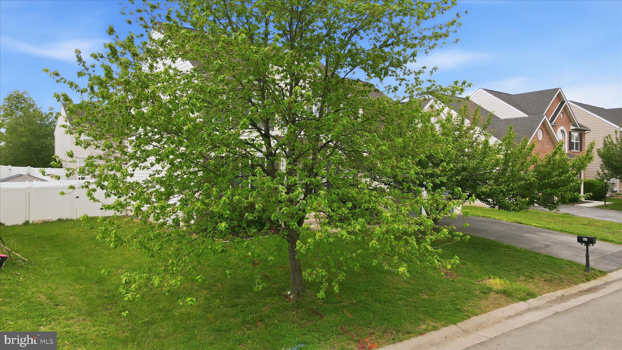 THE VILLAGE OF WASHINGTON TRAIL - Residential