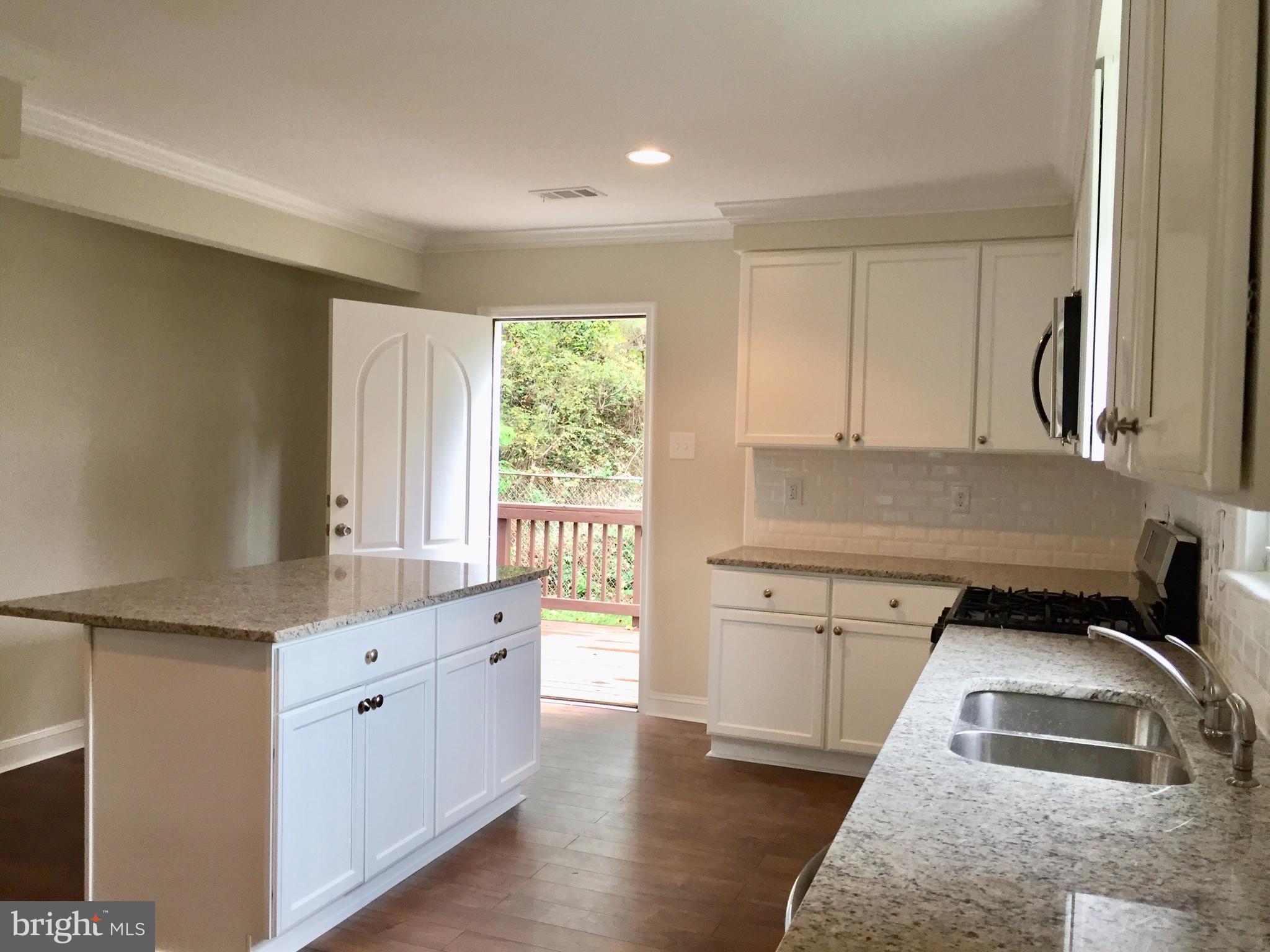 COLMAR MANOR- 1ST ADDN - Residential