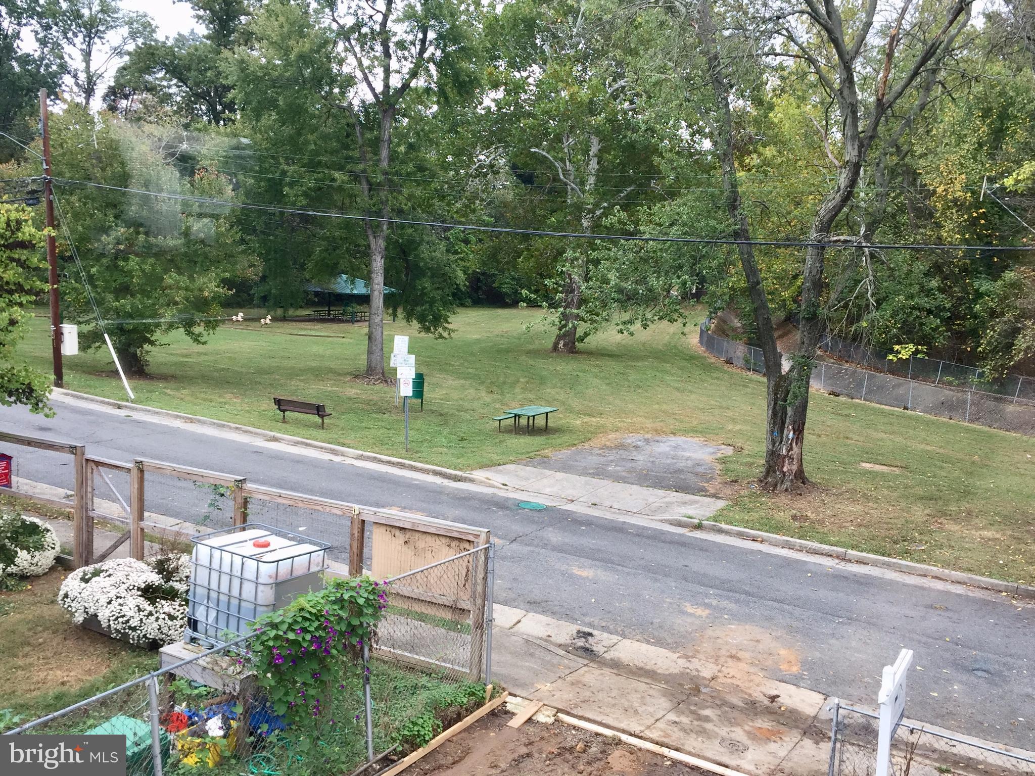 COLMAR MANOR- 1ST ADDN - Residential