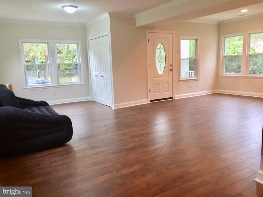 Like a new house!!!!! Lovely large rooms with high ceilings, 5 x 16 Master Room, new mechanical systems, new custom kitchen, and baths, huge his/hers master closet as big as a bedroom, view of a pastoral park out your front window!  Then you'll love this gem from Master Builder Josephino's Homes.  Easy access to D.C. without the high price.