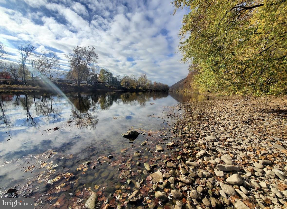POTOMAC ISLAND RIDGE - Land