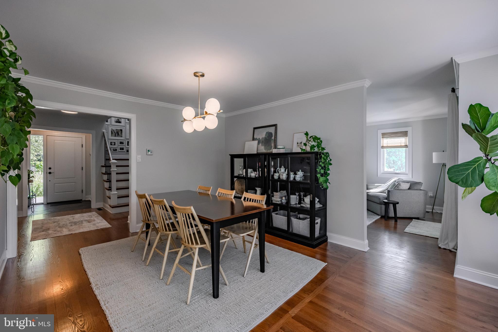 NEWTOWN SQ - Residential