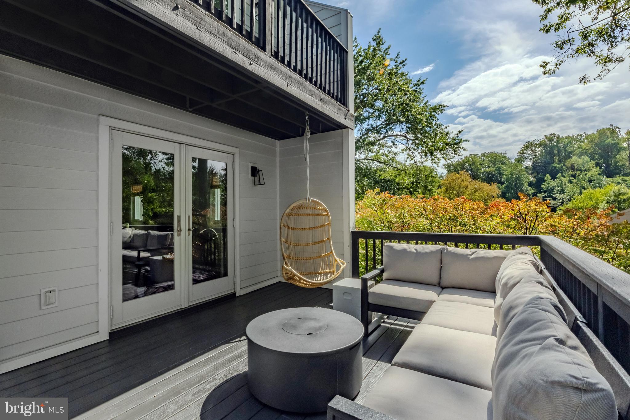 NEWTOWN SQ - Residential