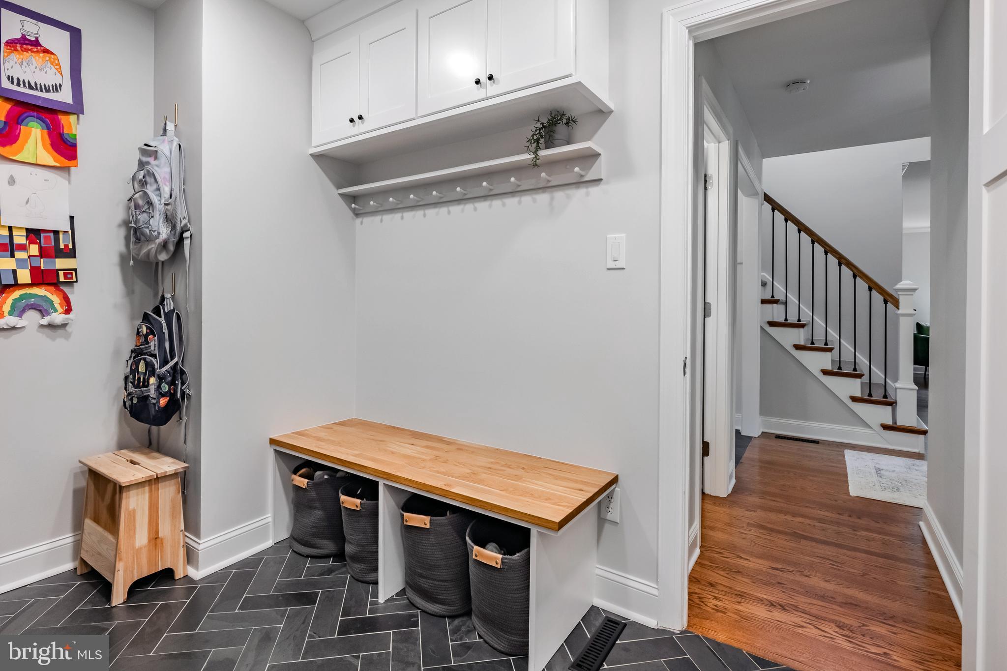 NEWTOWN SQ - Residential