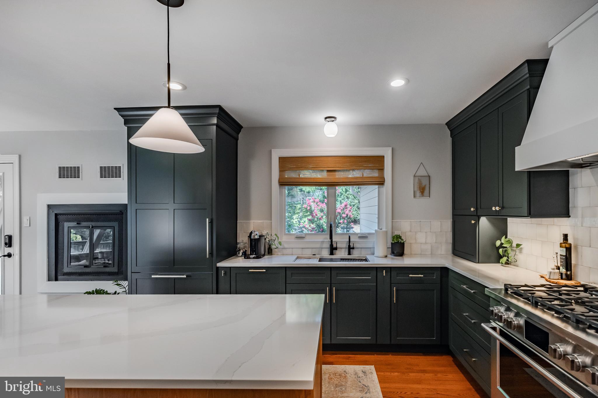 NEWTOWN SQ - Residential