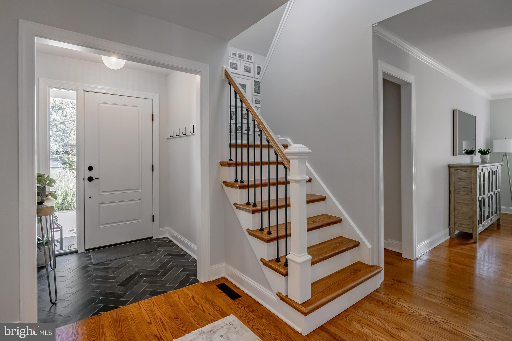 NEWTOWN SQ - Residential