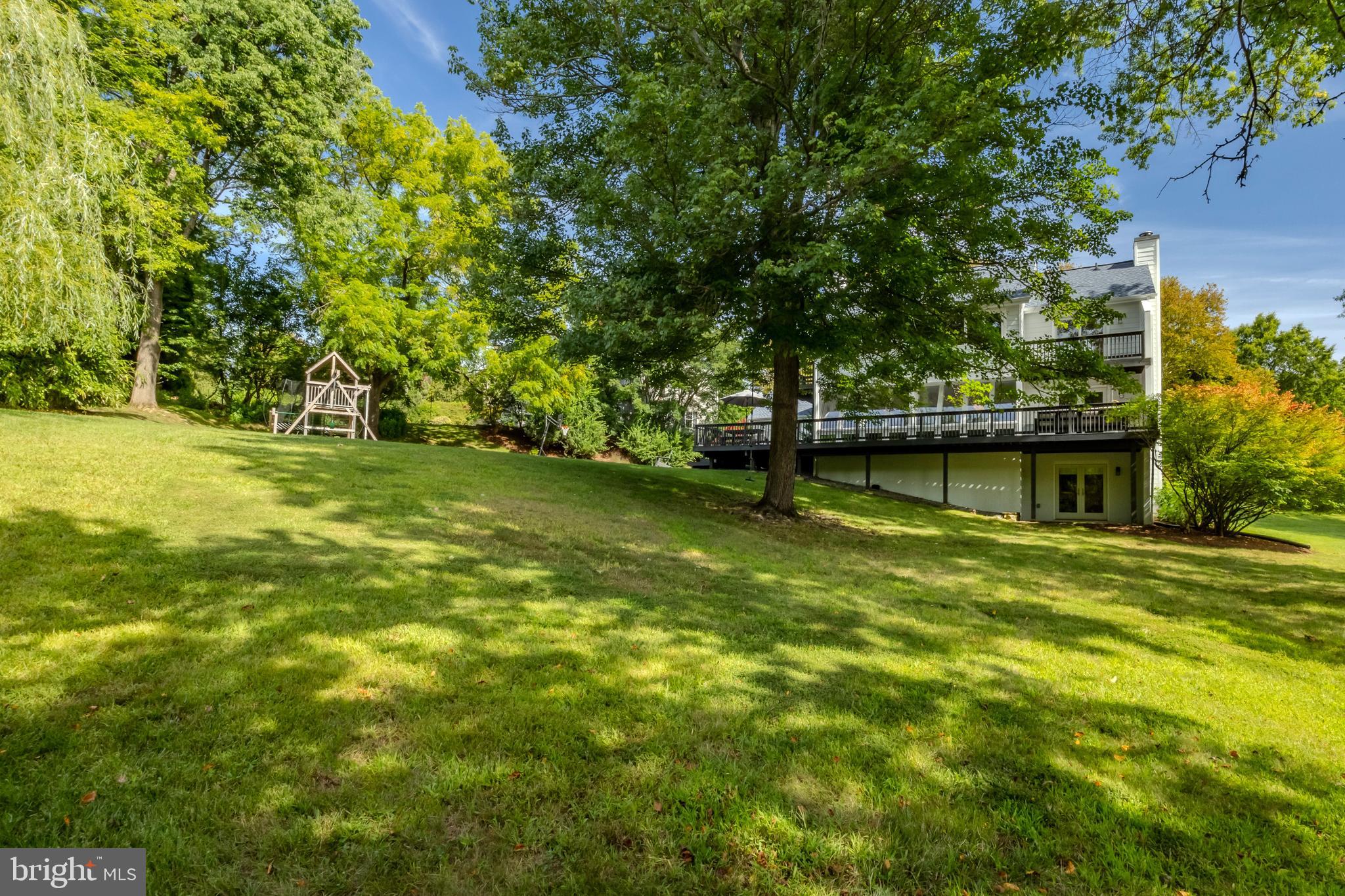 NEWTOWN SQ - Residential