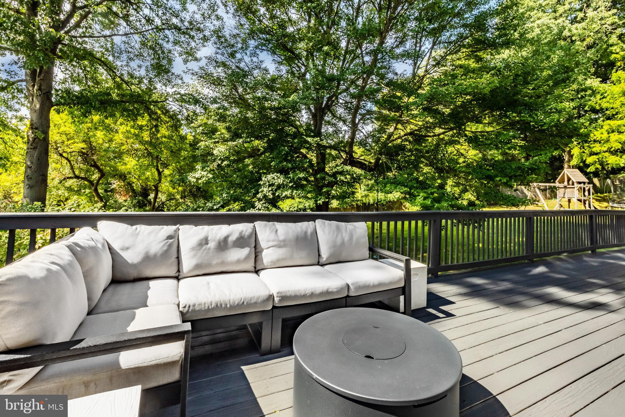 NEWTOWN SQ - Residential
