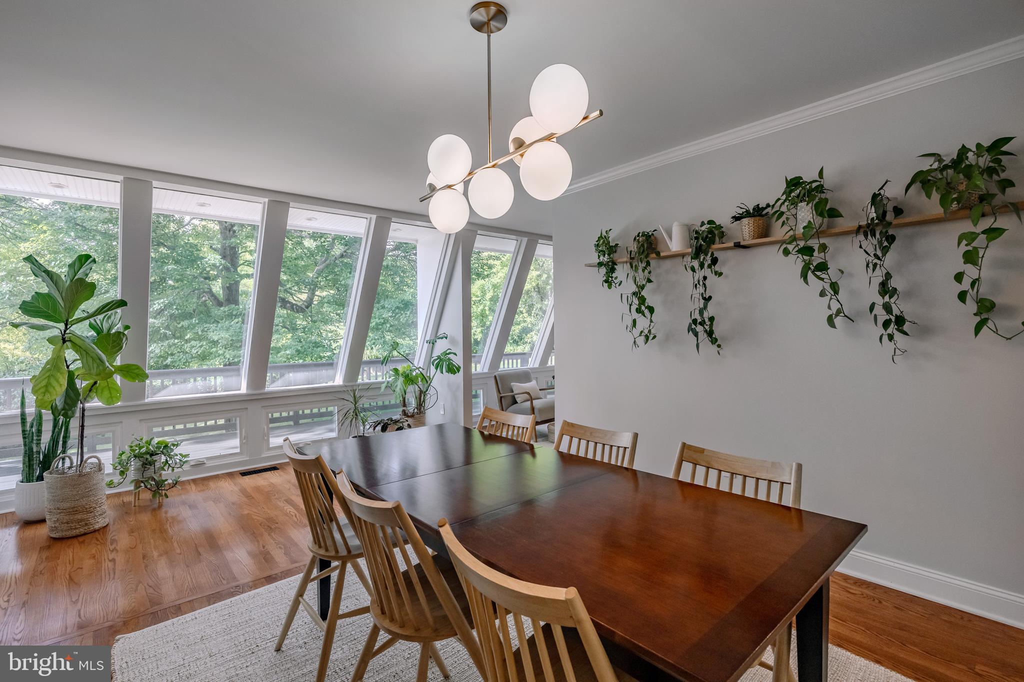 NEWTOWN SQ - Residential