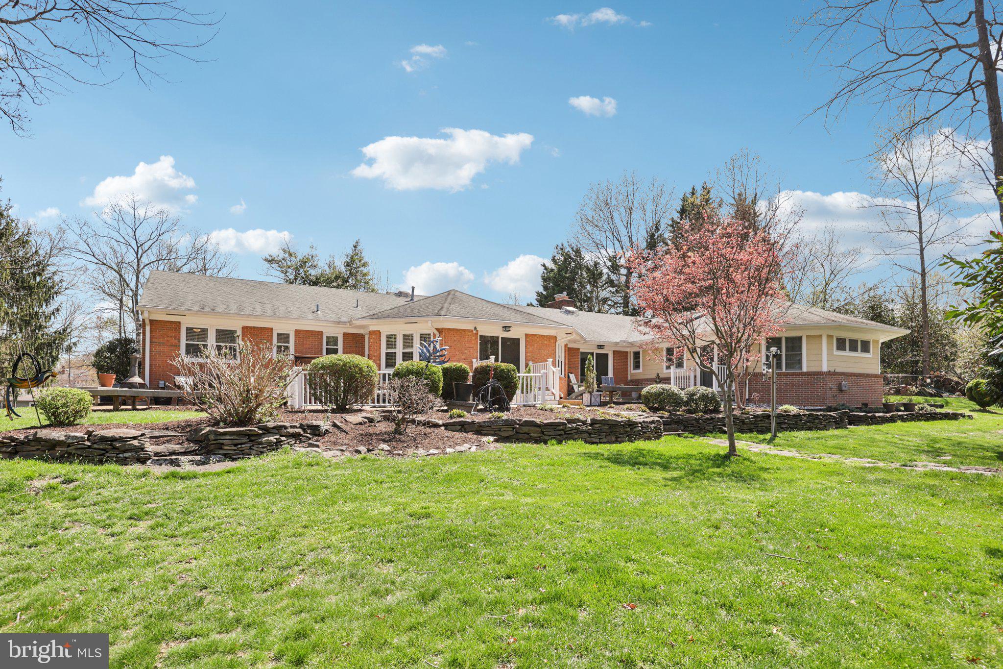 PLEASANT RIDGE - Residential