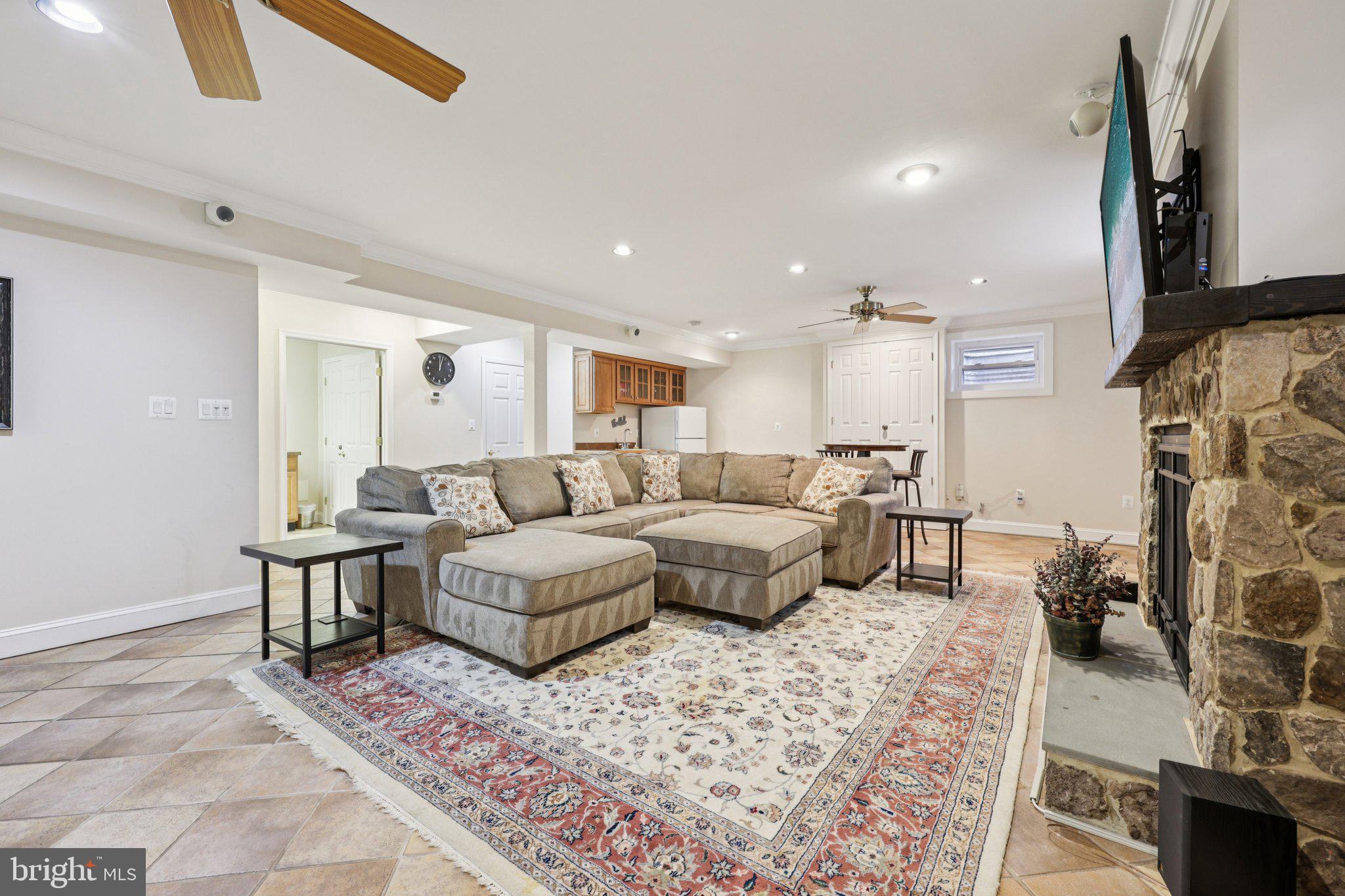 PLEASANT RIDGE - Residential