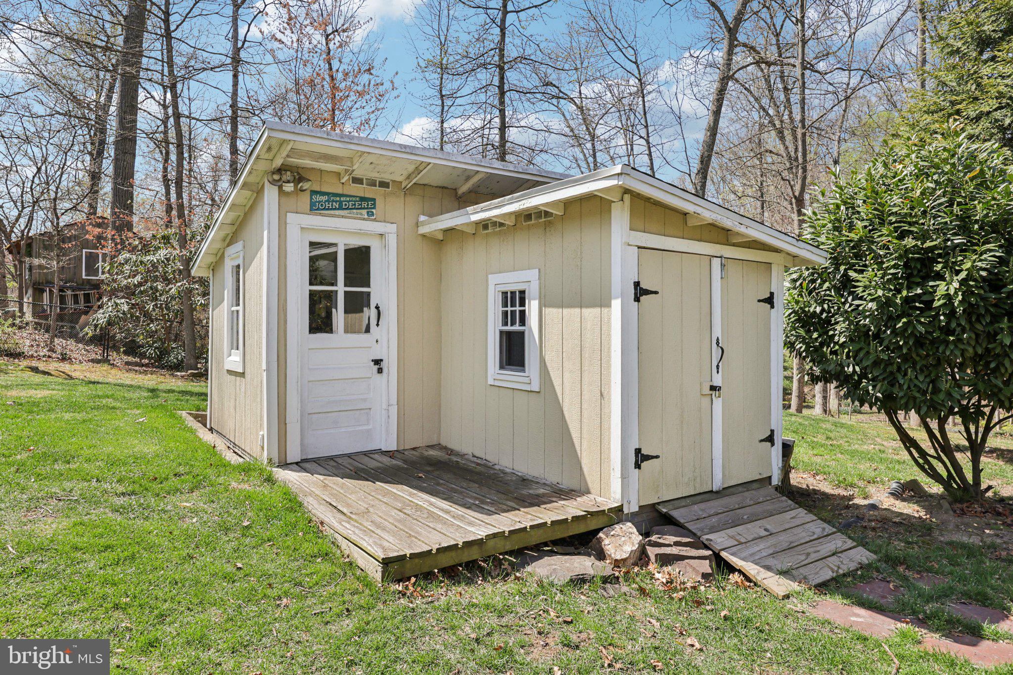 PLEASANT RIDGE - Residential