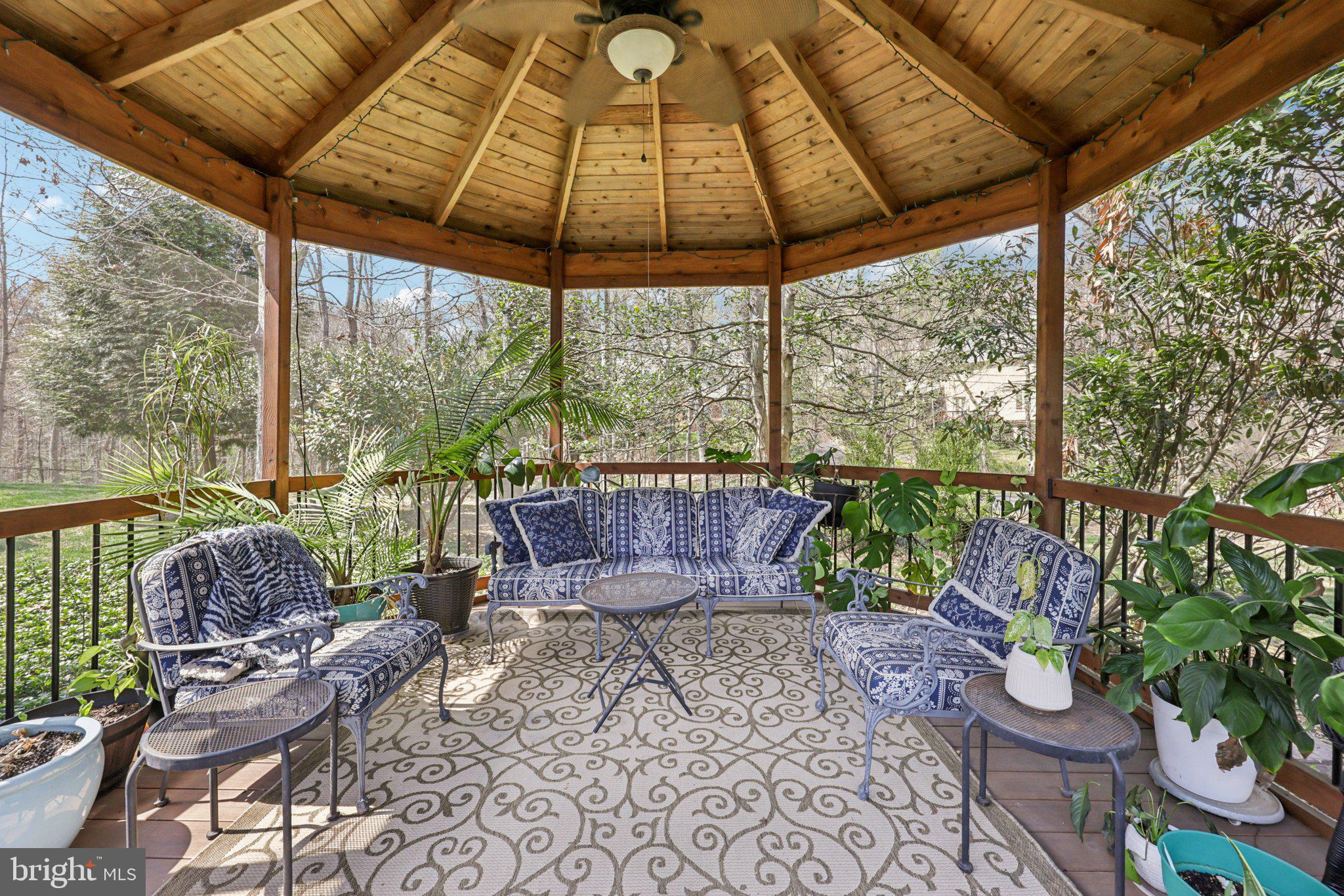 PLEASANT RIDGE - Residential