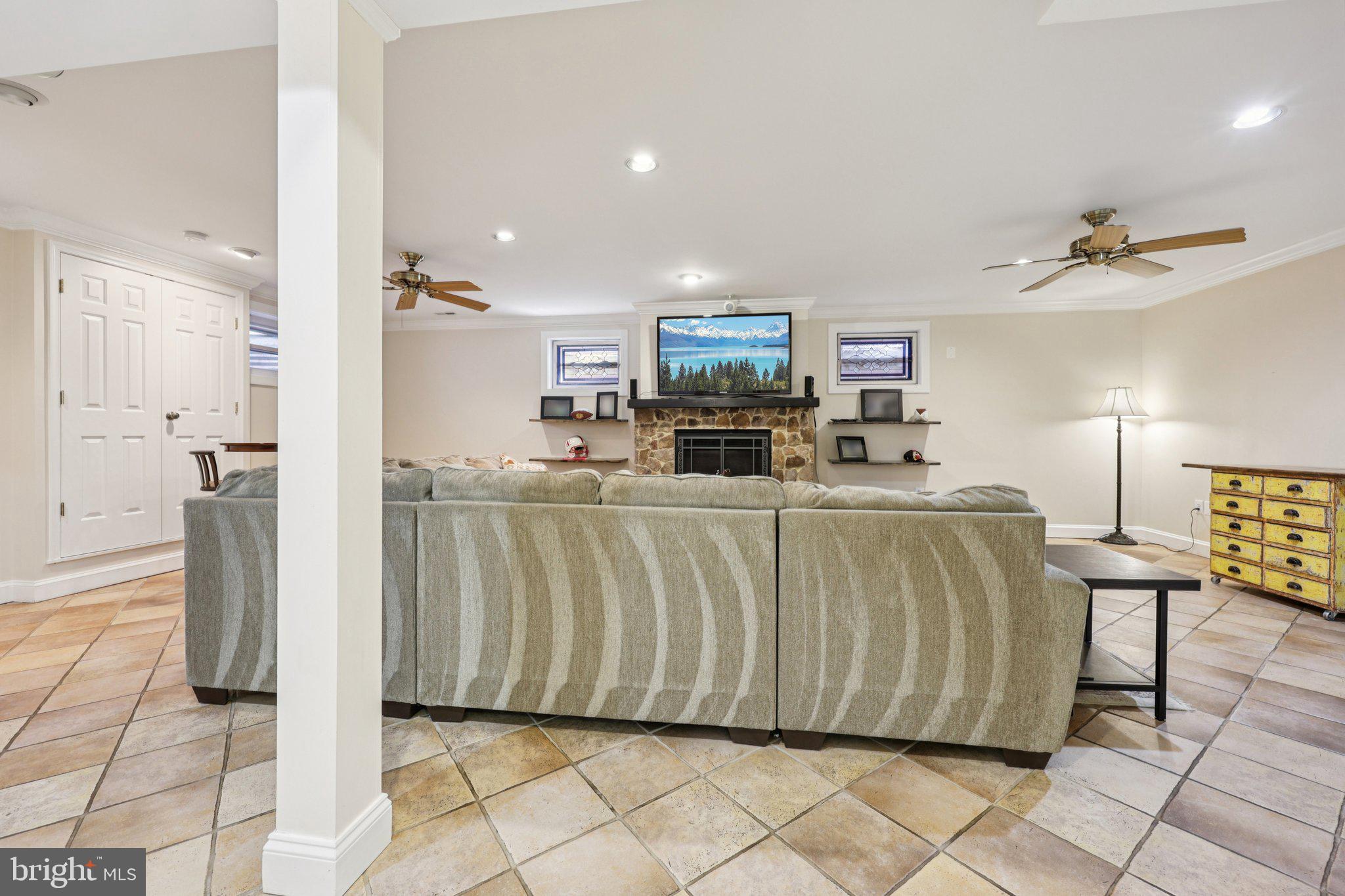 PLEASANT RIDGE - Residential