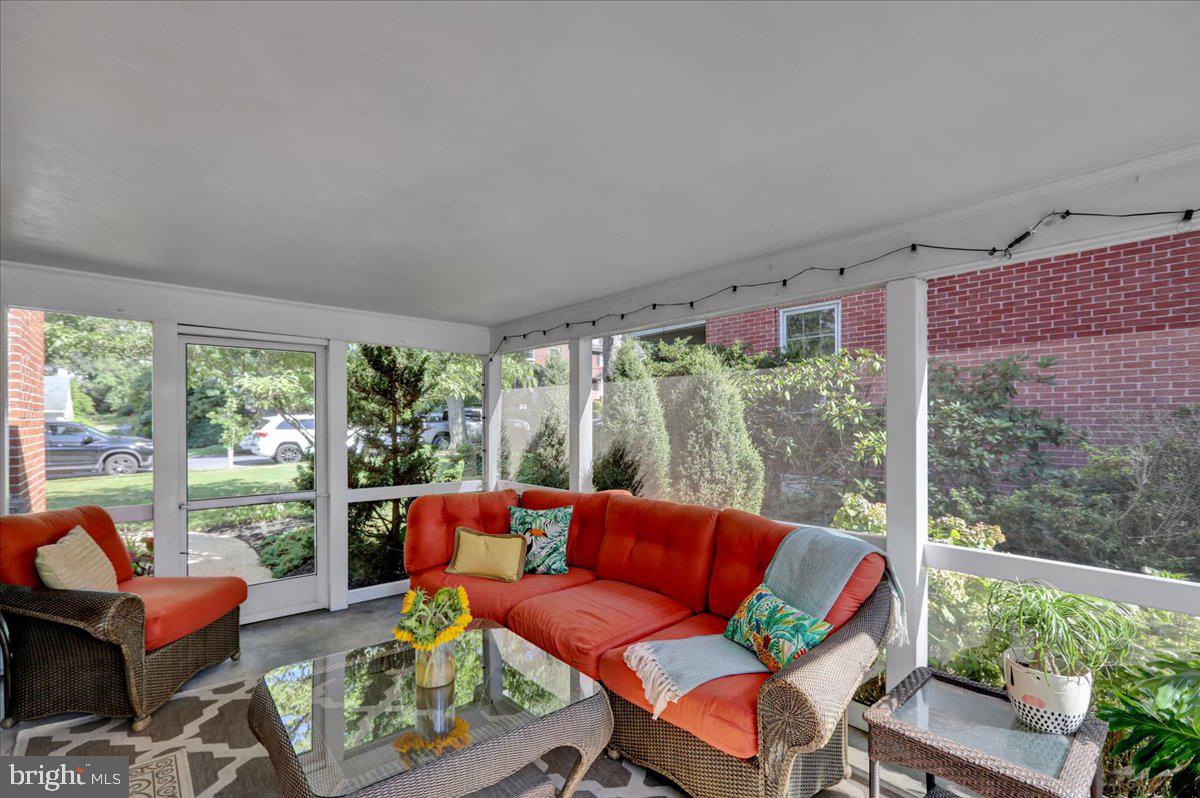 HAMILTON PARK - Residential