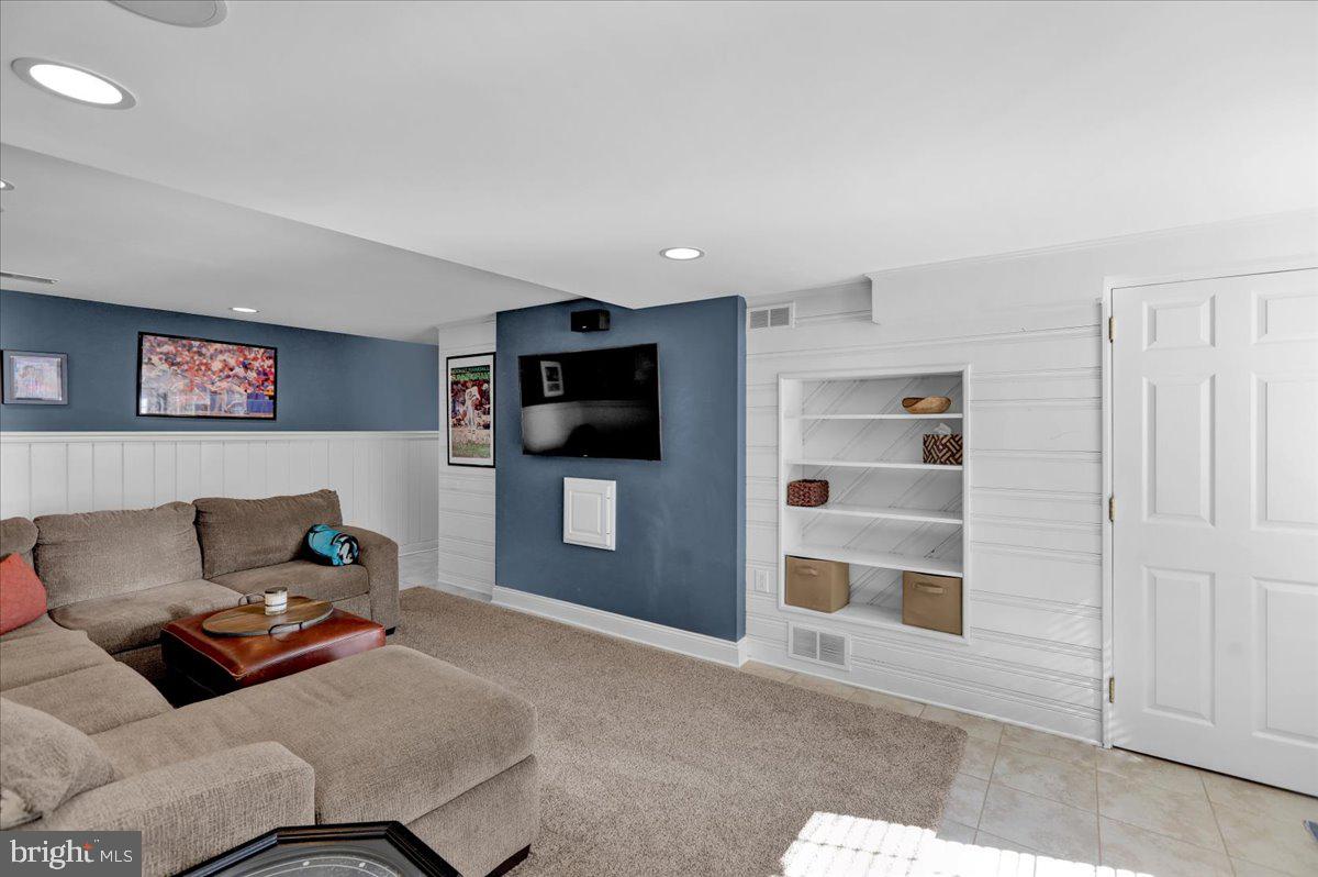 HAMILTON PARK - Residential