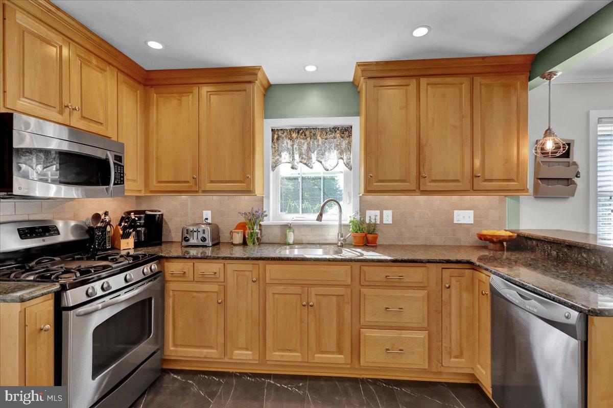 HAMILTON PARK - Residential