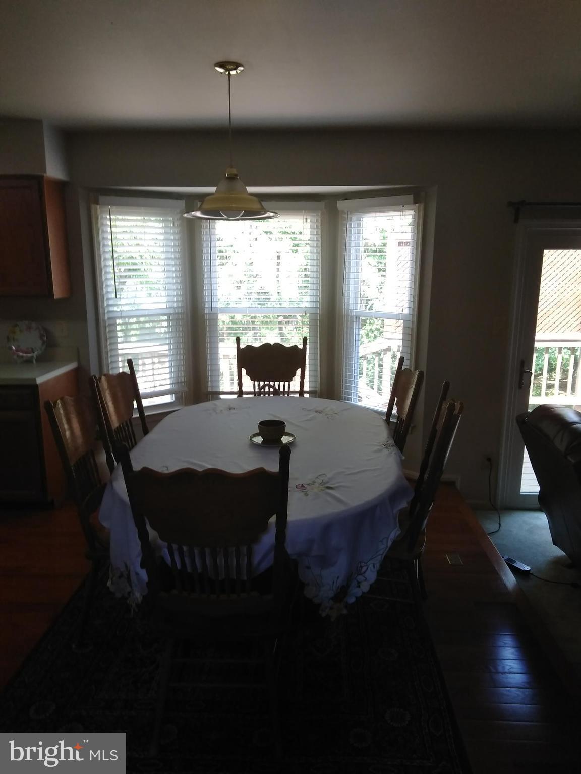 LANDSDOWNE - Residential Lease