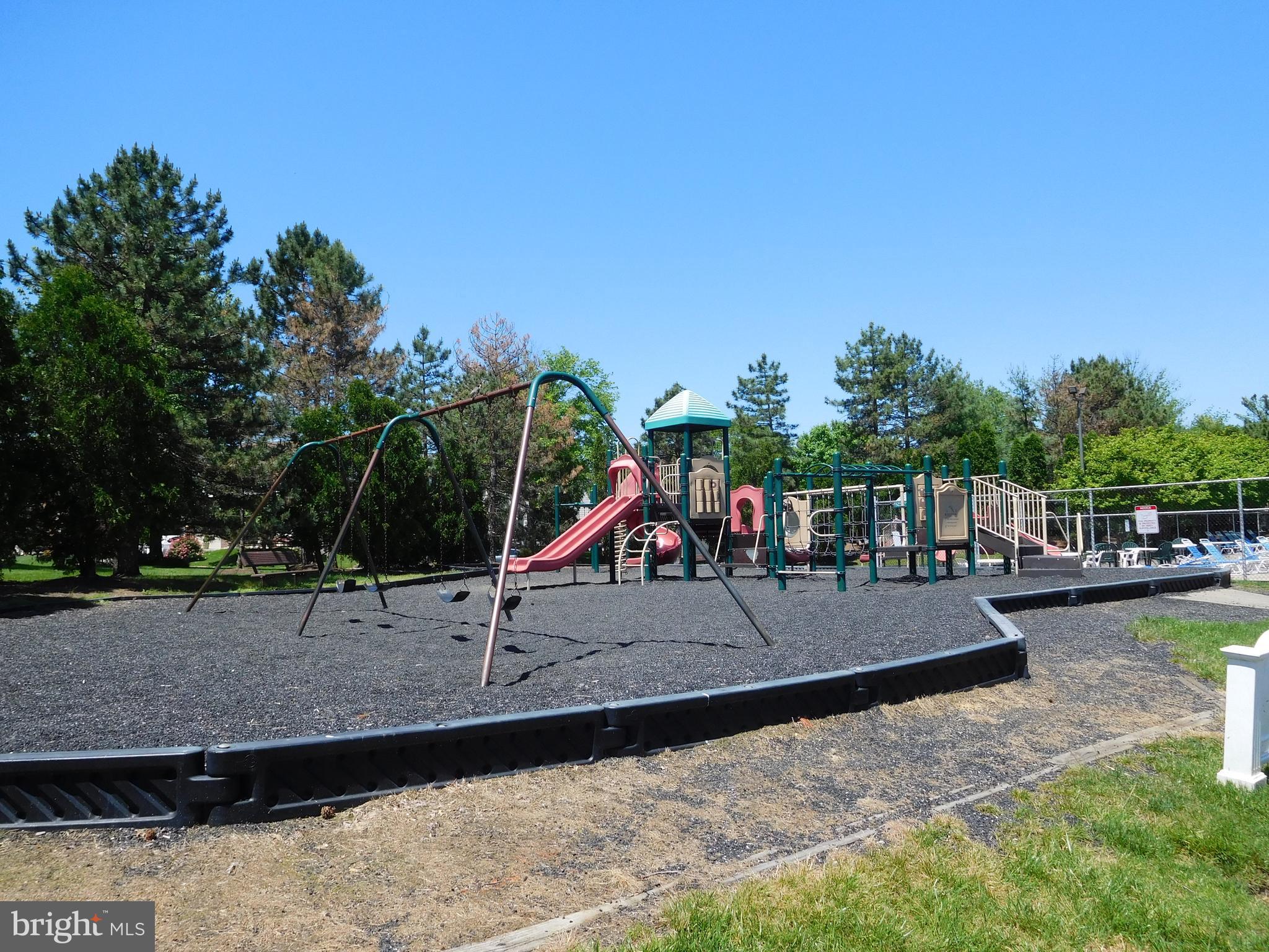 LANDSDOWNE - Residential Lease