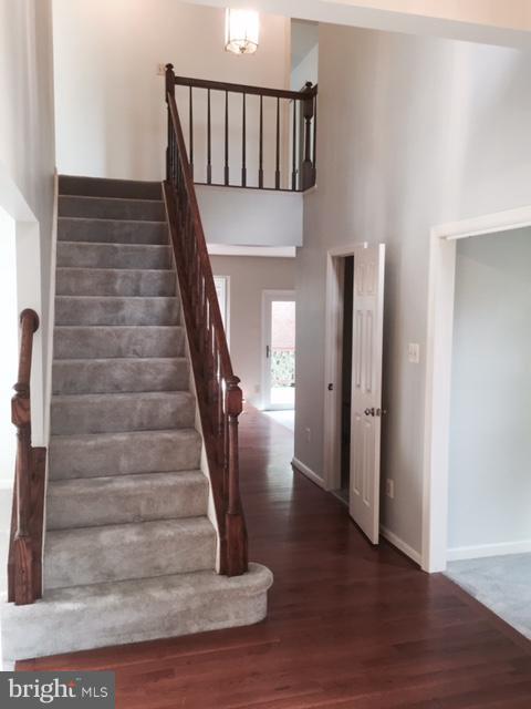 LANDSDOWNE - Residential Lease