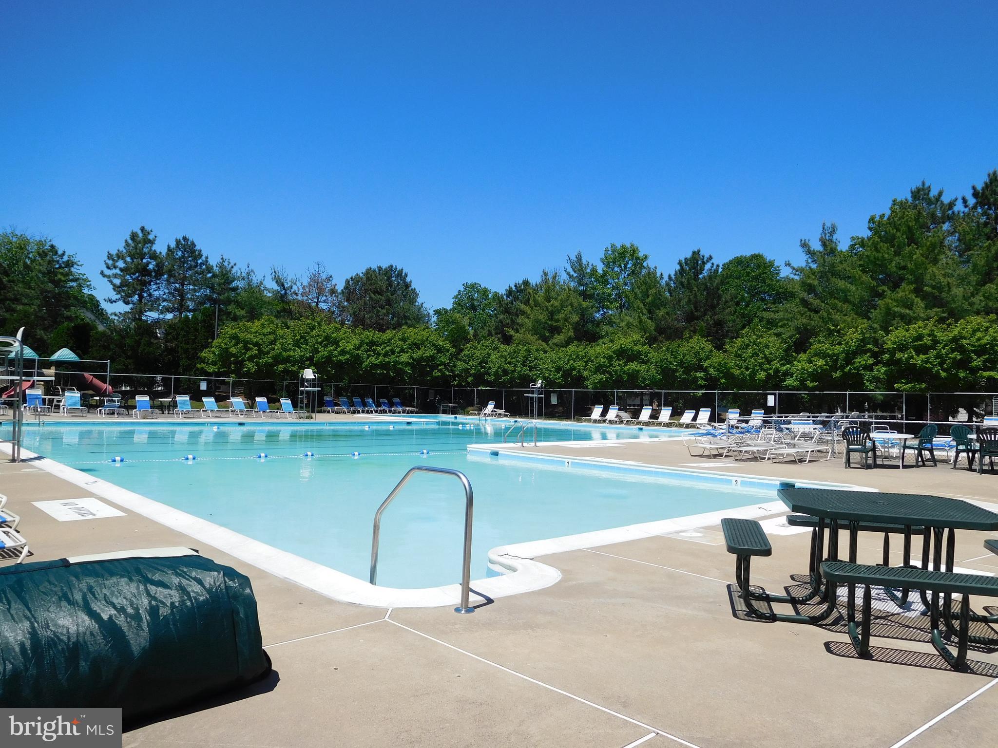 LANDSDOWNE - Residential Lease