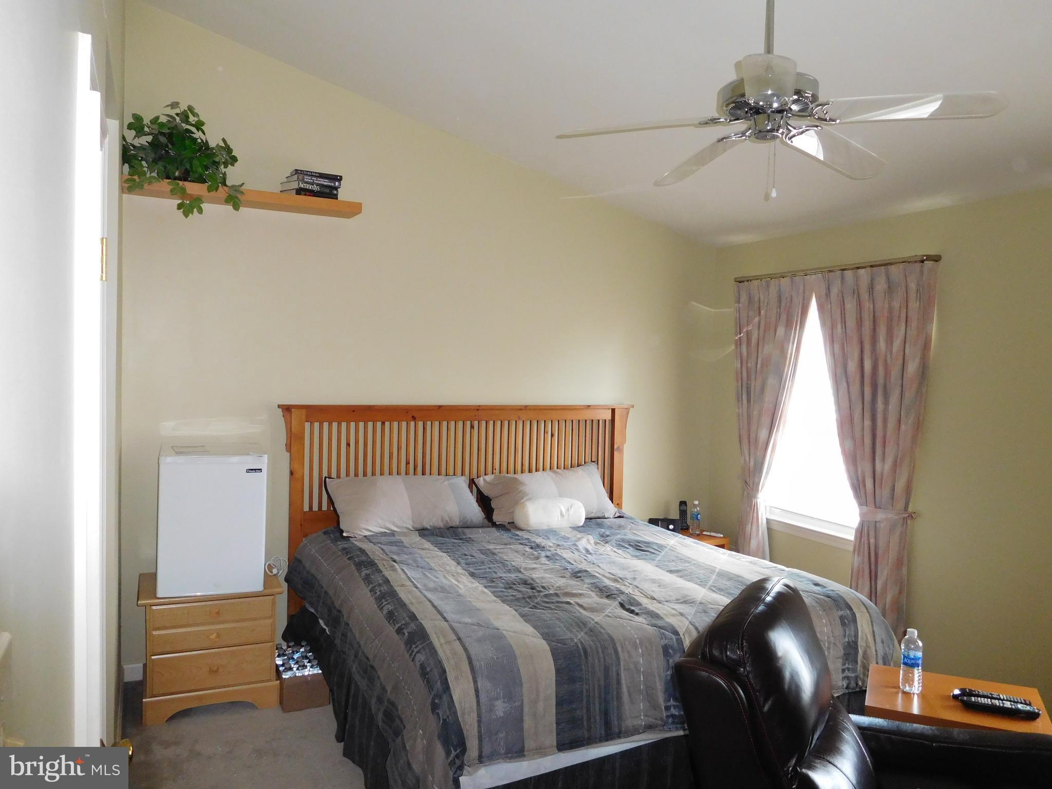 LANDSDOWNE - Residential Lease