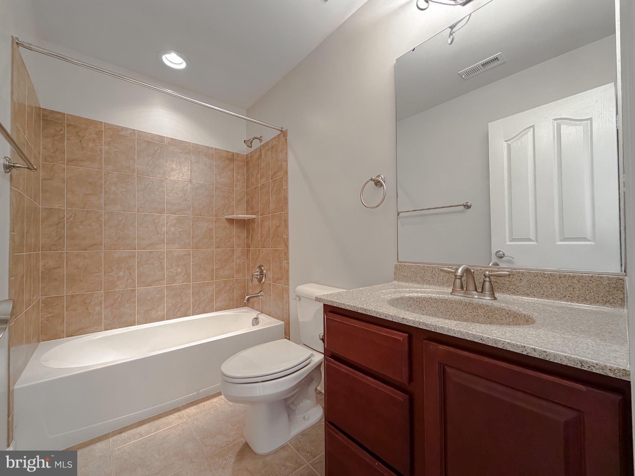 LEONARDS GRANT - Residential