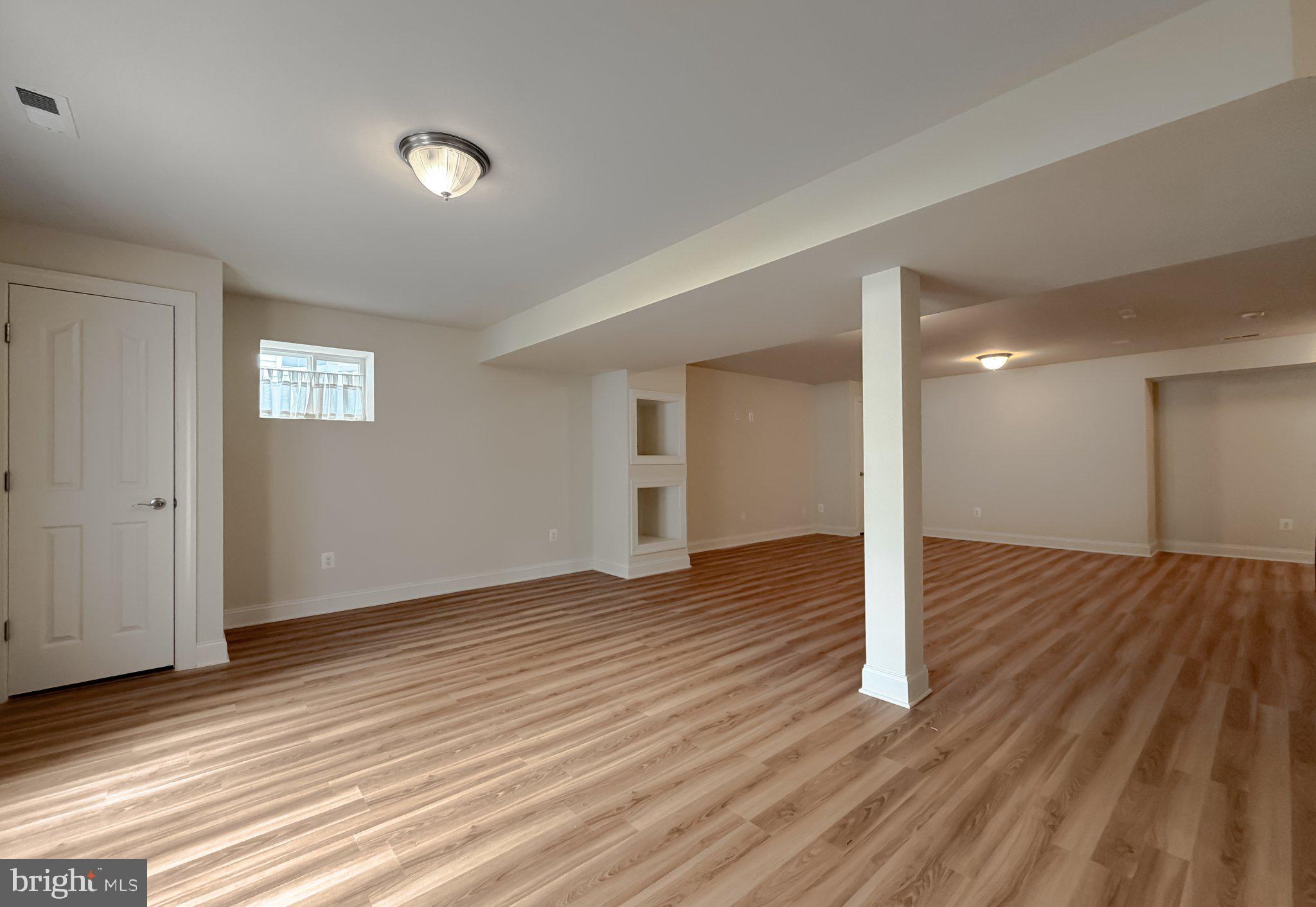 LEONARDS GRANT - Residential