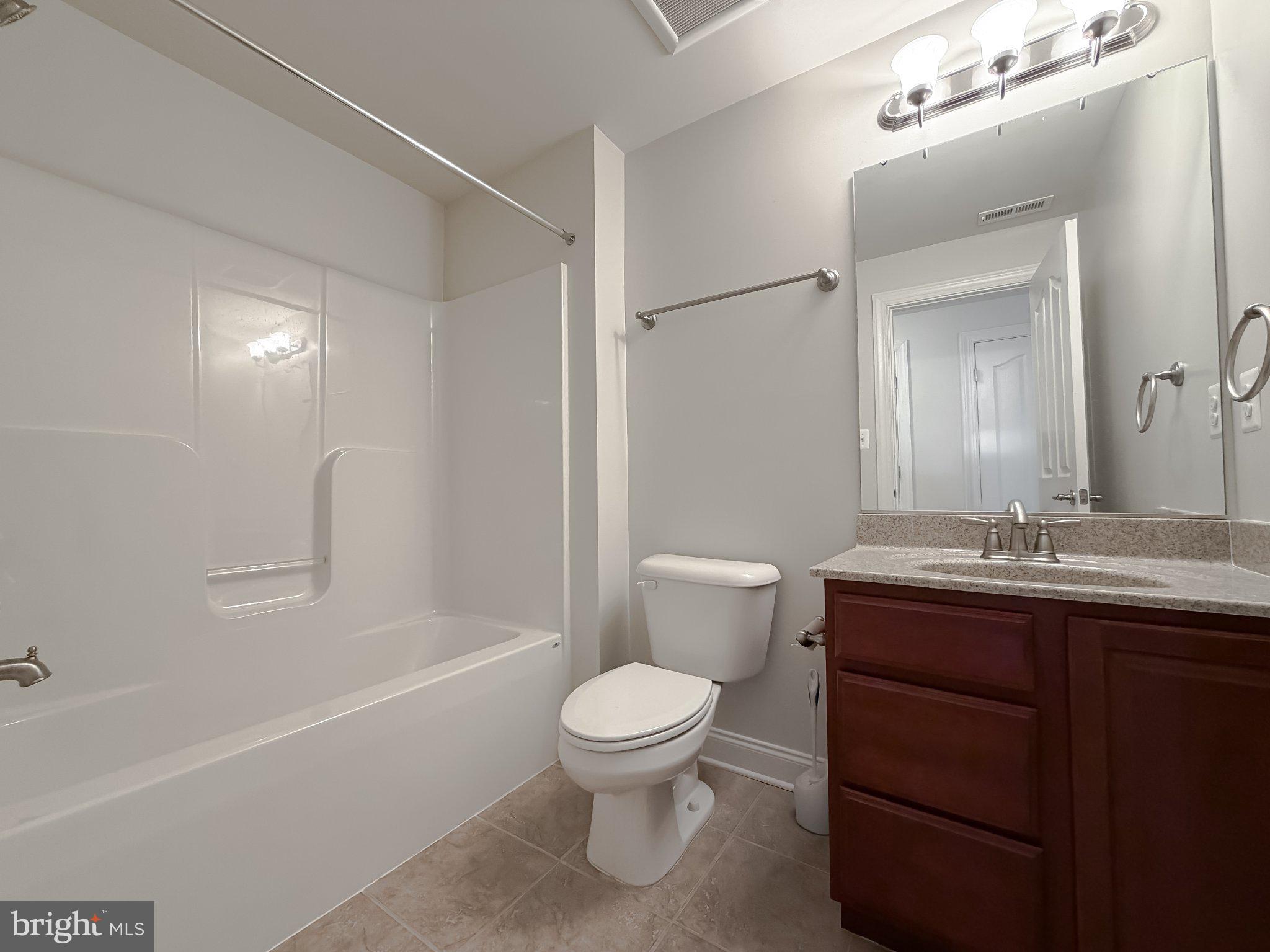 LEONARDS GRANT - Residential