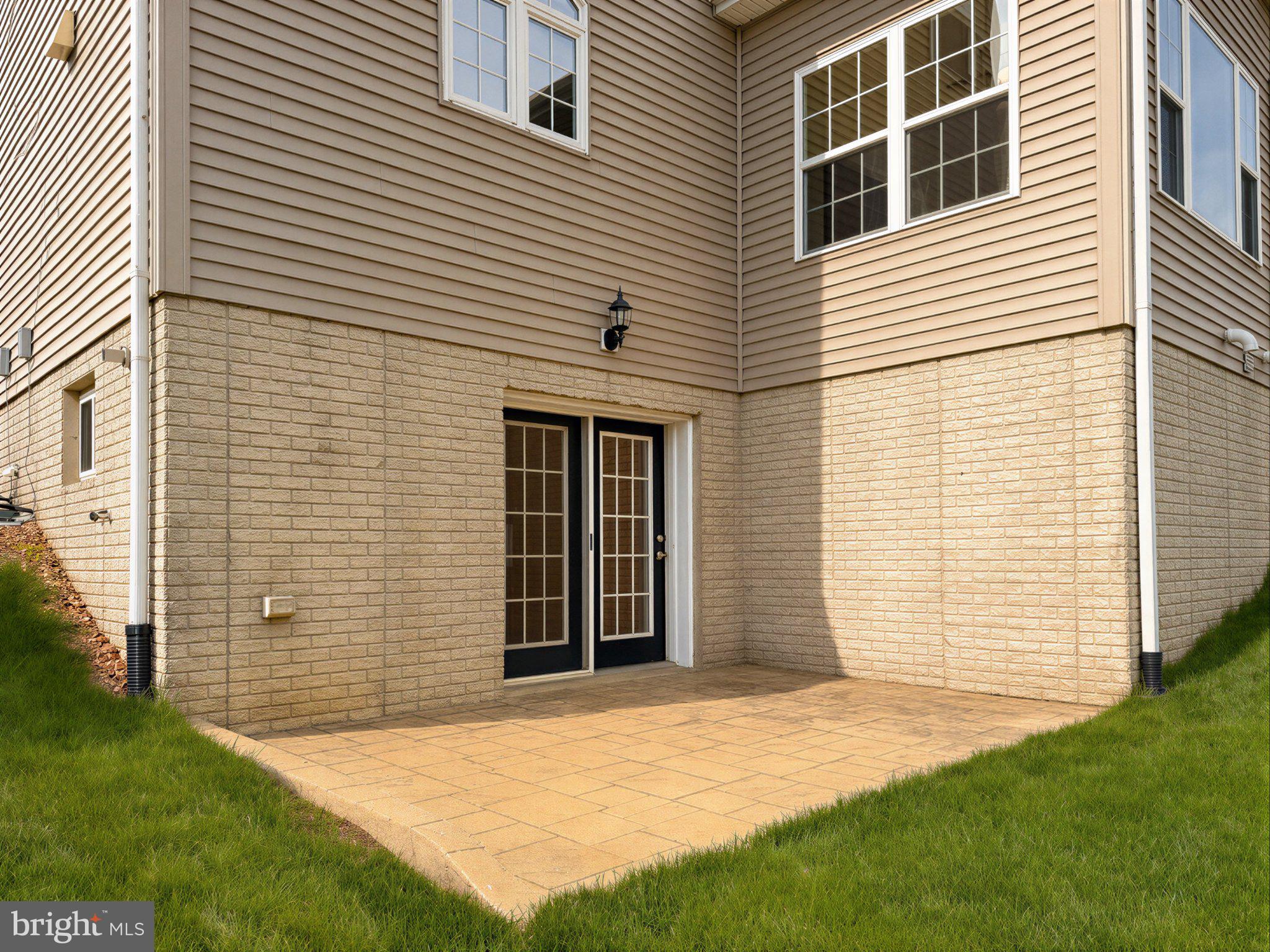 LEONARDS GRANT - Residential