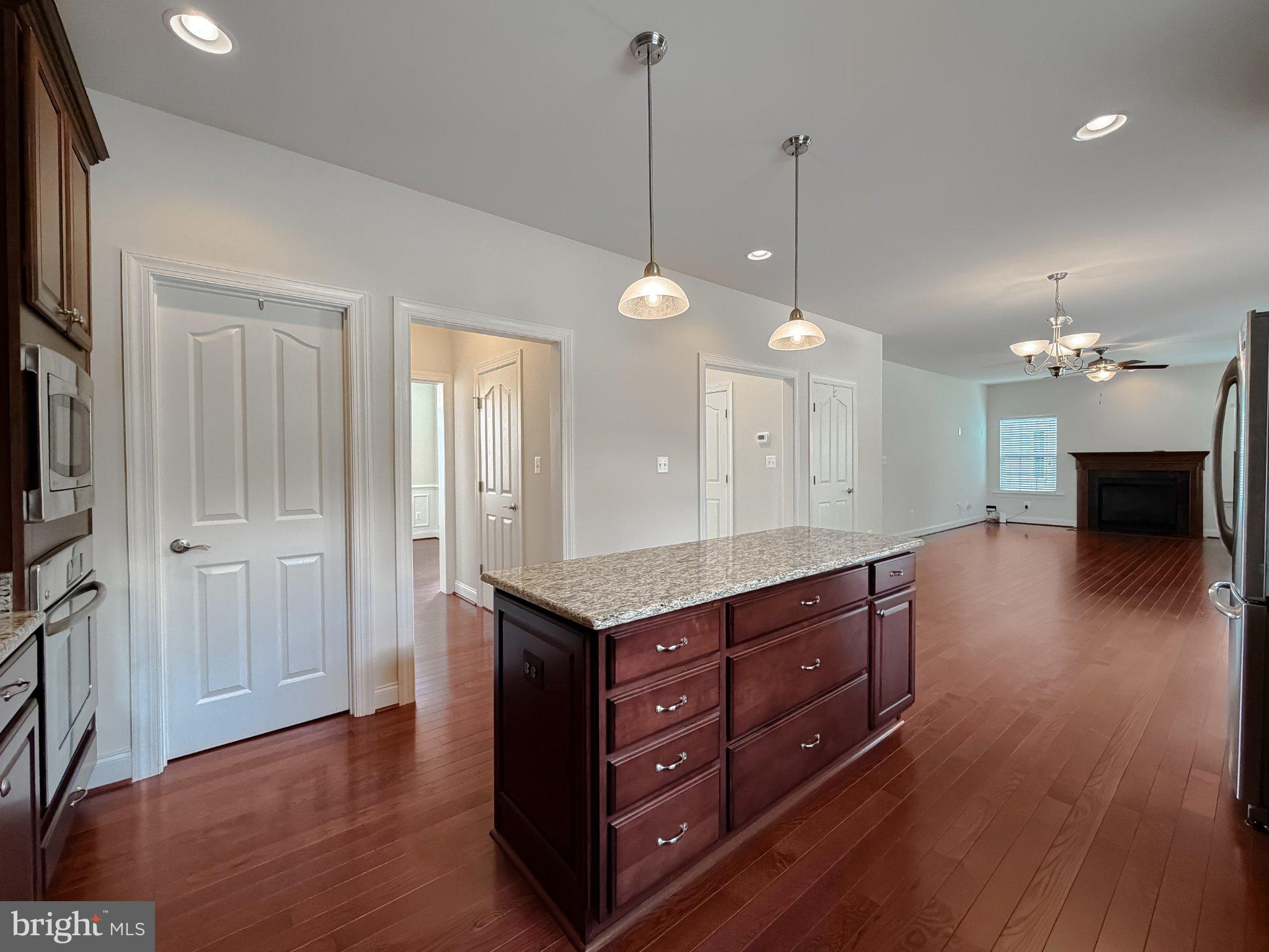 LEONARDS GRANT - Residential