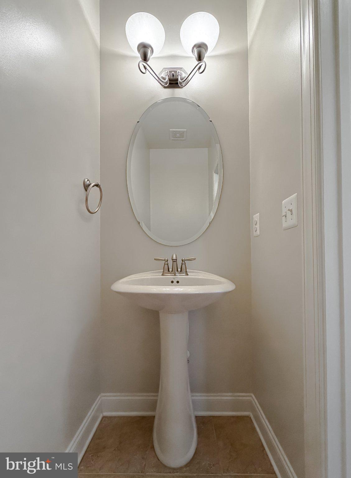 LEONARDS GRANT - Residential