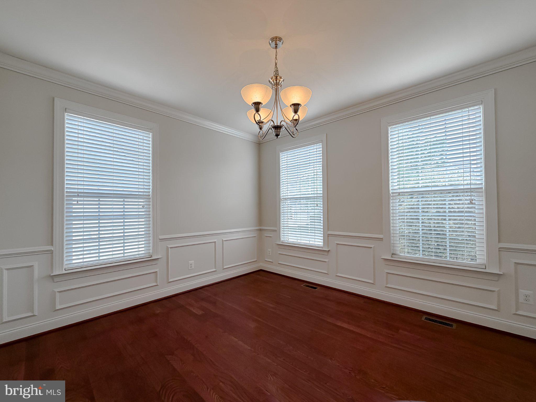 LEONARDS GRANT - Residential