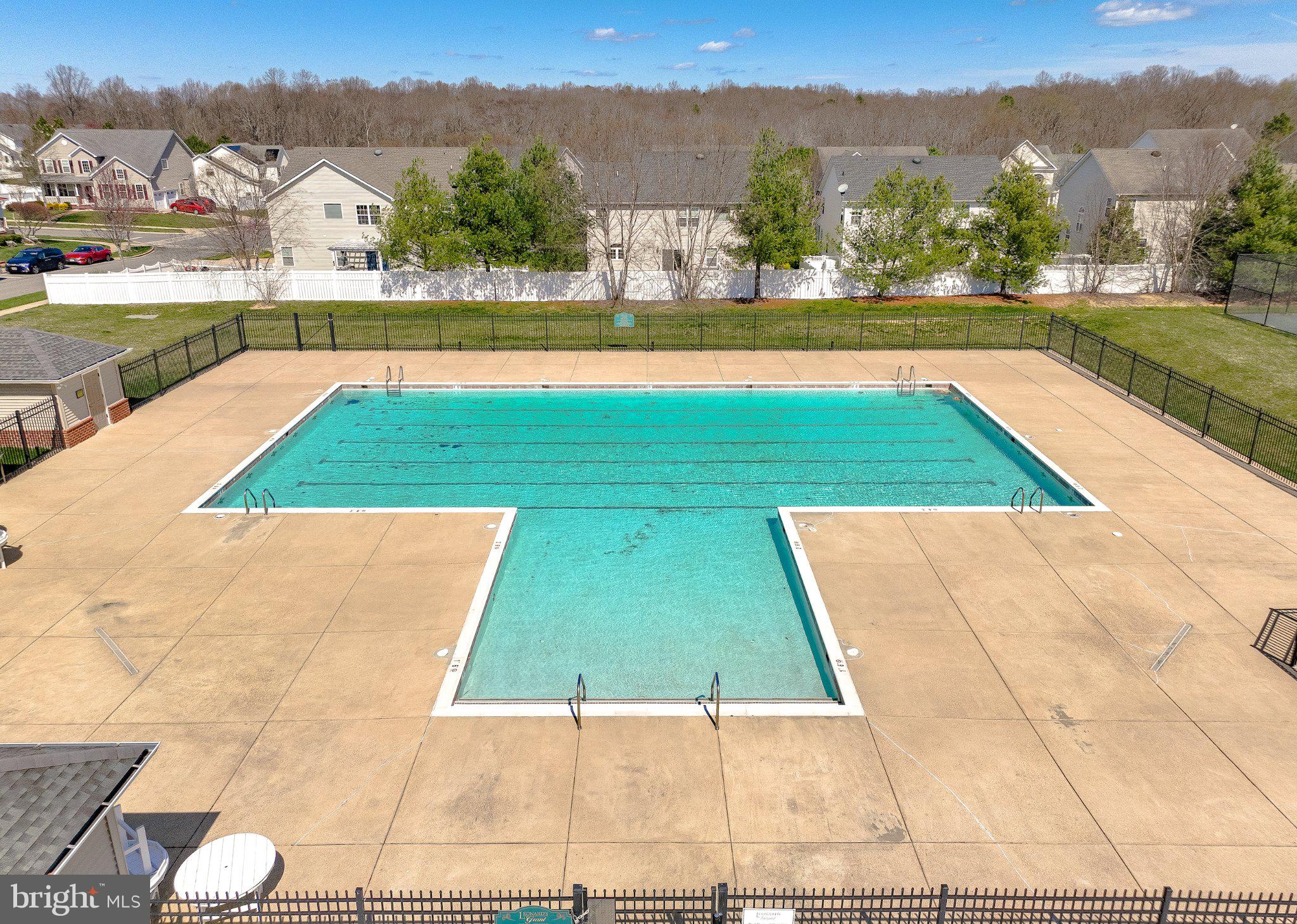 LEONARDS GRANT - Residential