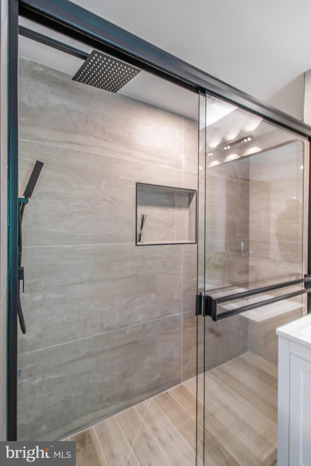 FOX HILLS - Residential