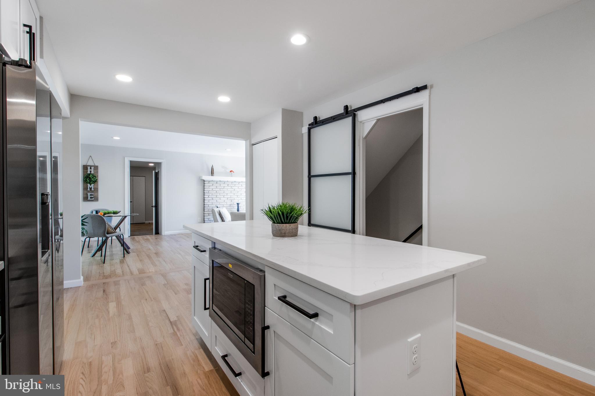 FOX HILLS - Residential