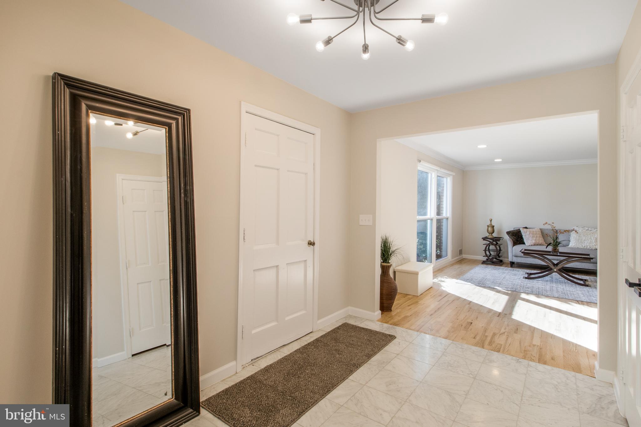 FOX HILLS - Residential