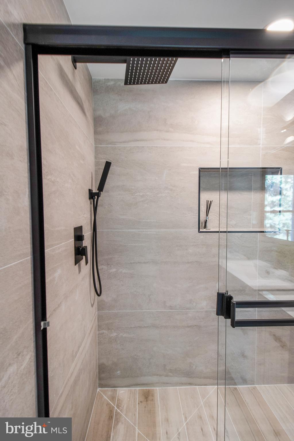 FOX HILLS - Residential