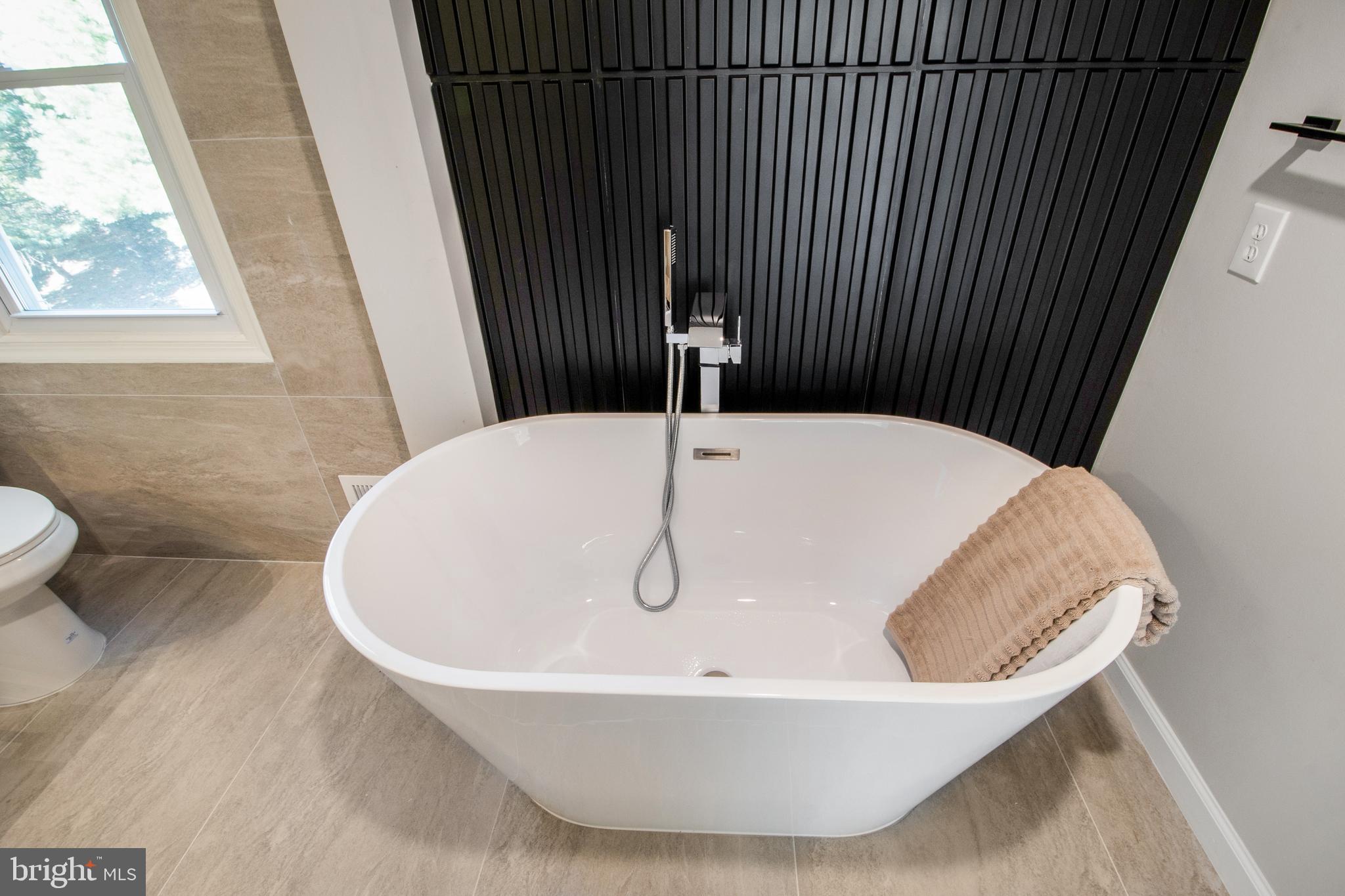 FOX HILLS - Residential