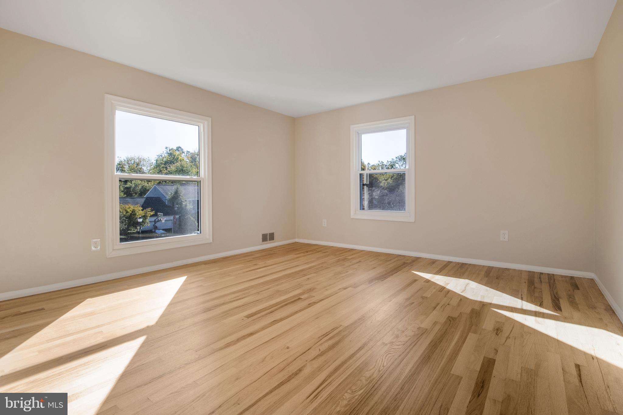 FOX HILLS - Residential