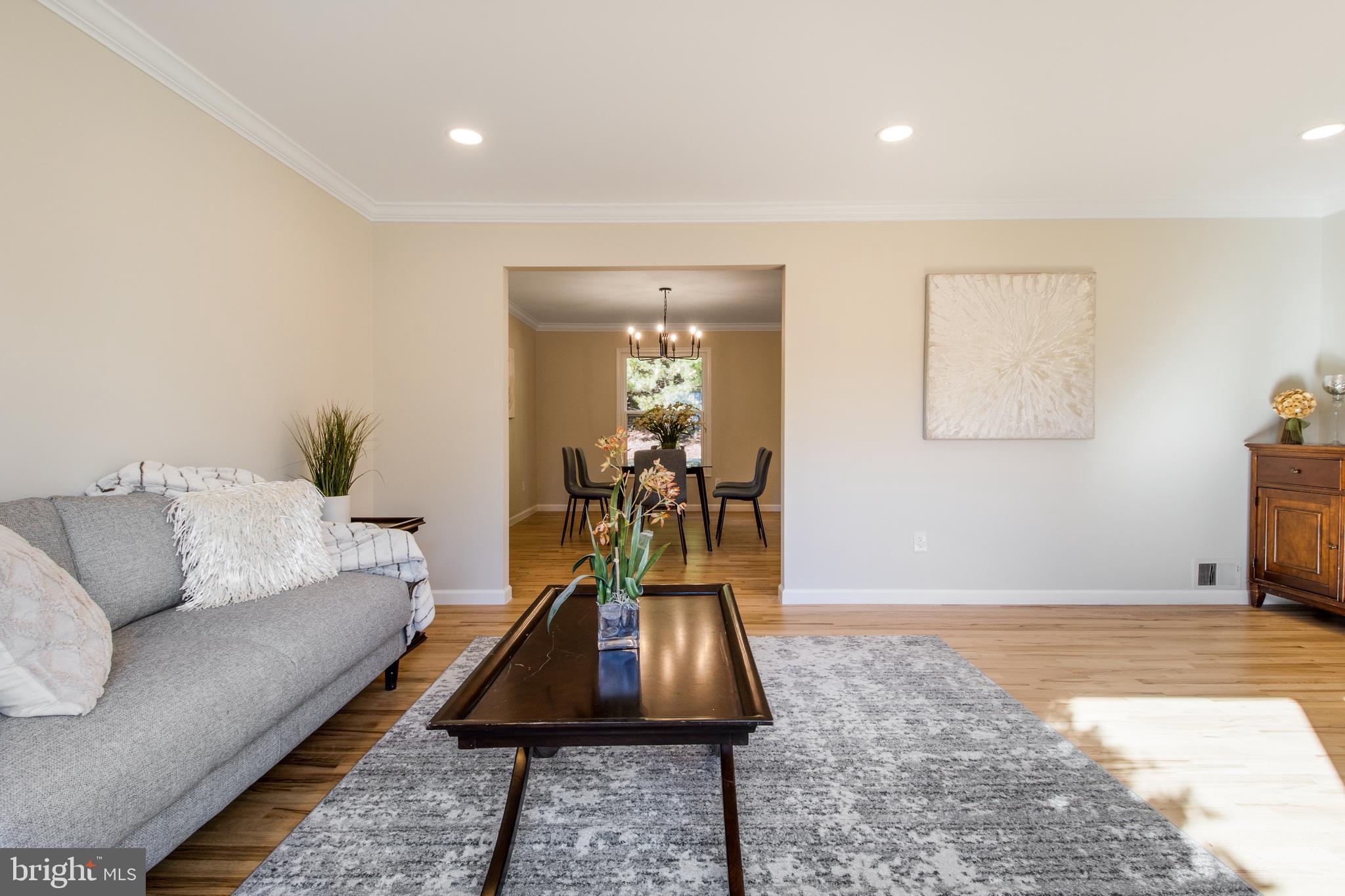 FOX HILLS - Residential