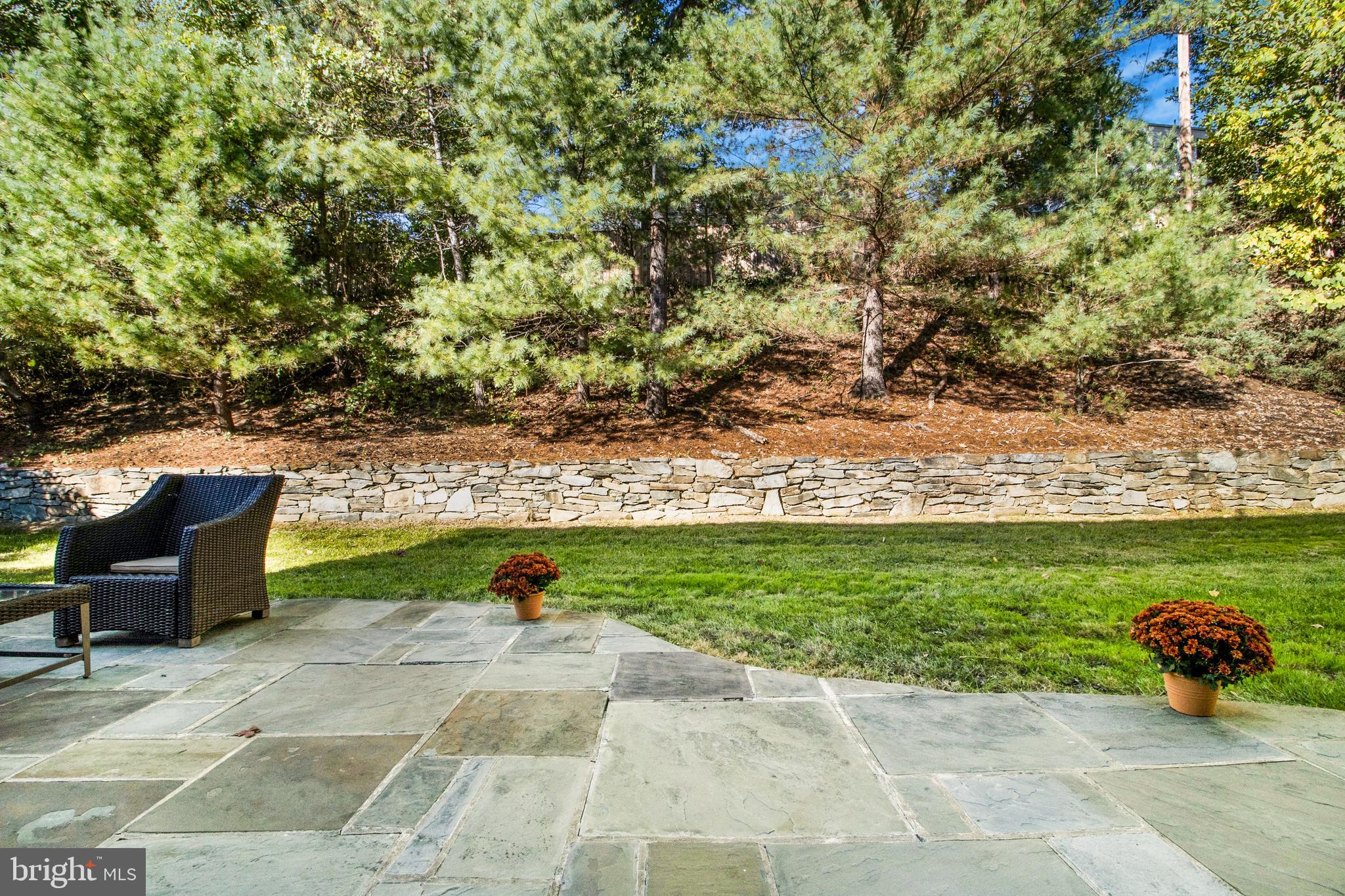 FOX HILLS - Residential