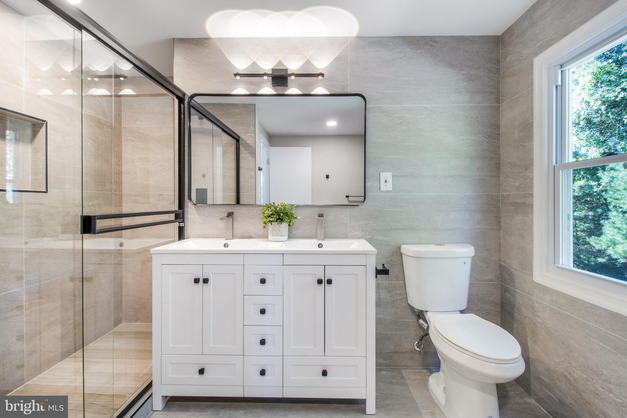 FOX HILLS - Residential