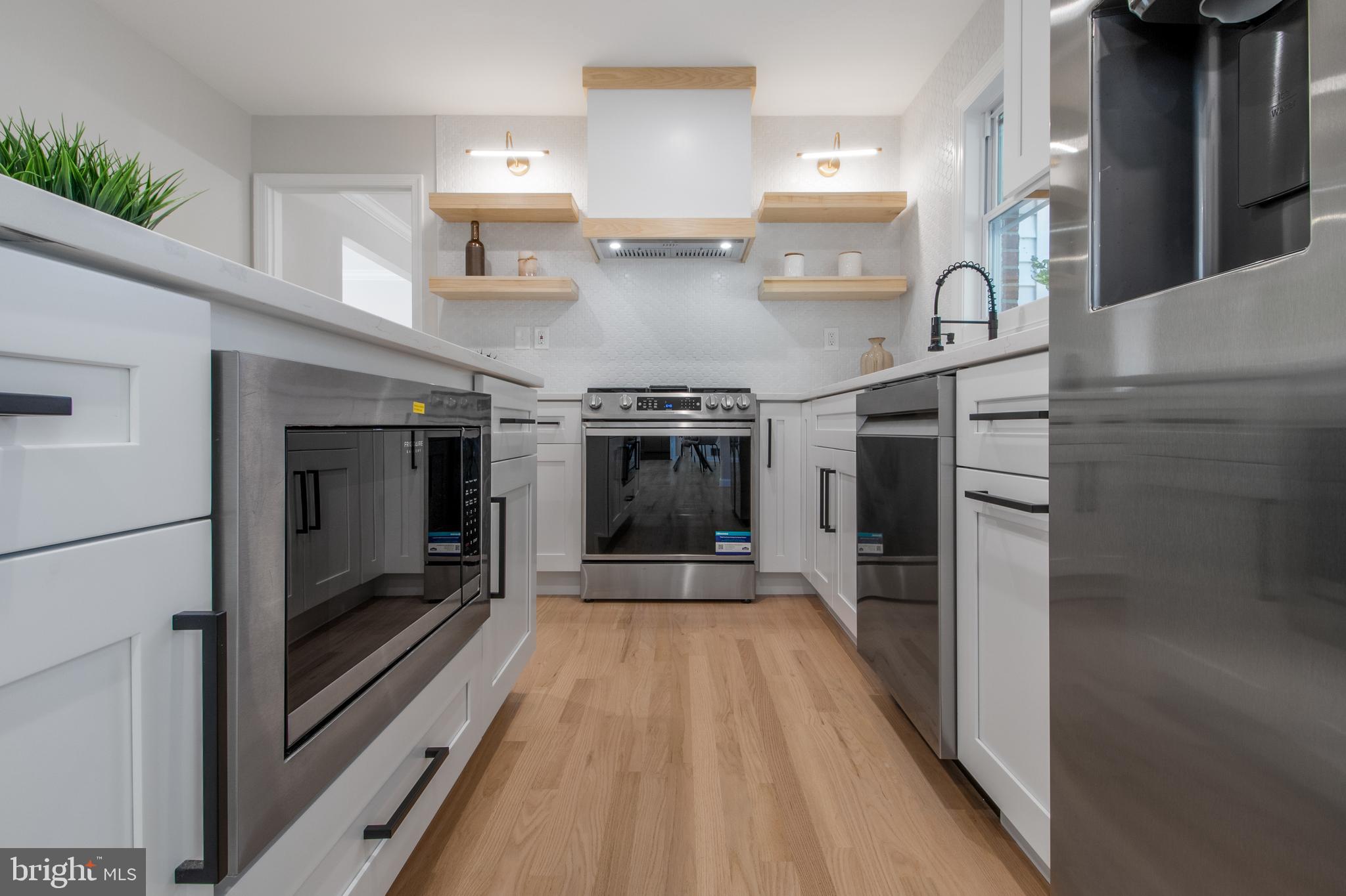 FOX HILLS - Residential