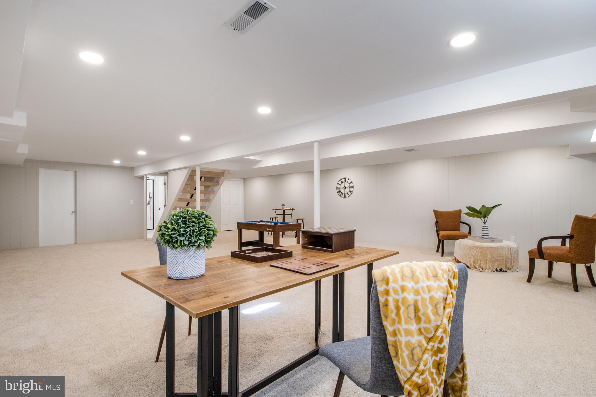 FOX HILLS - Residential