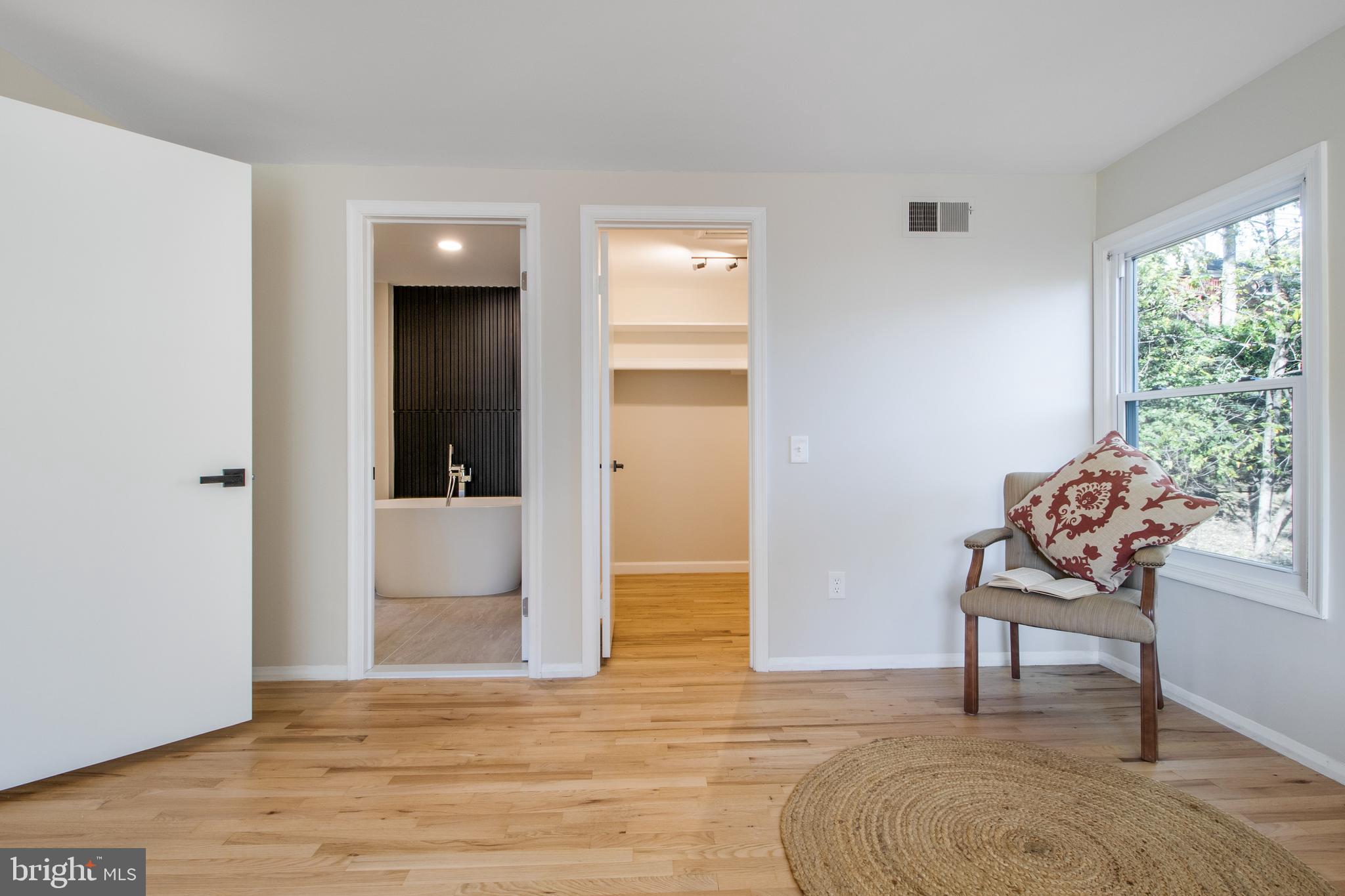 FOX HILLS - Residential