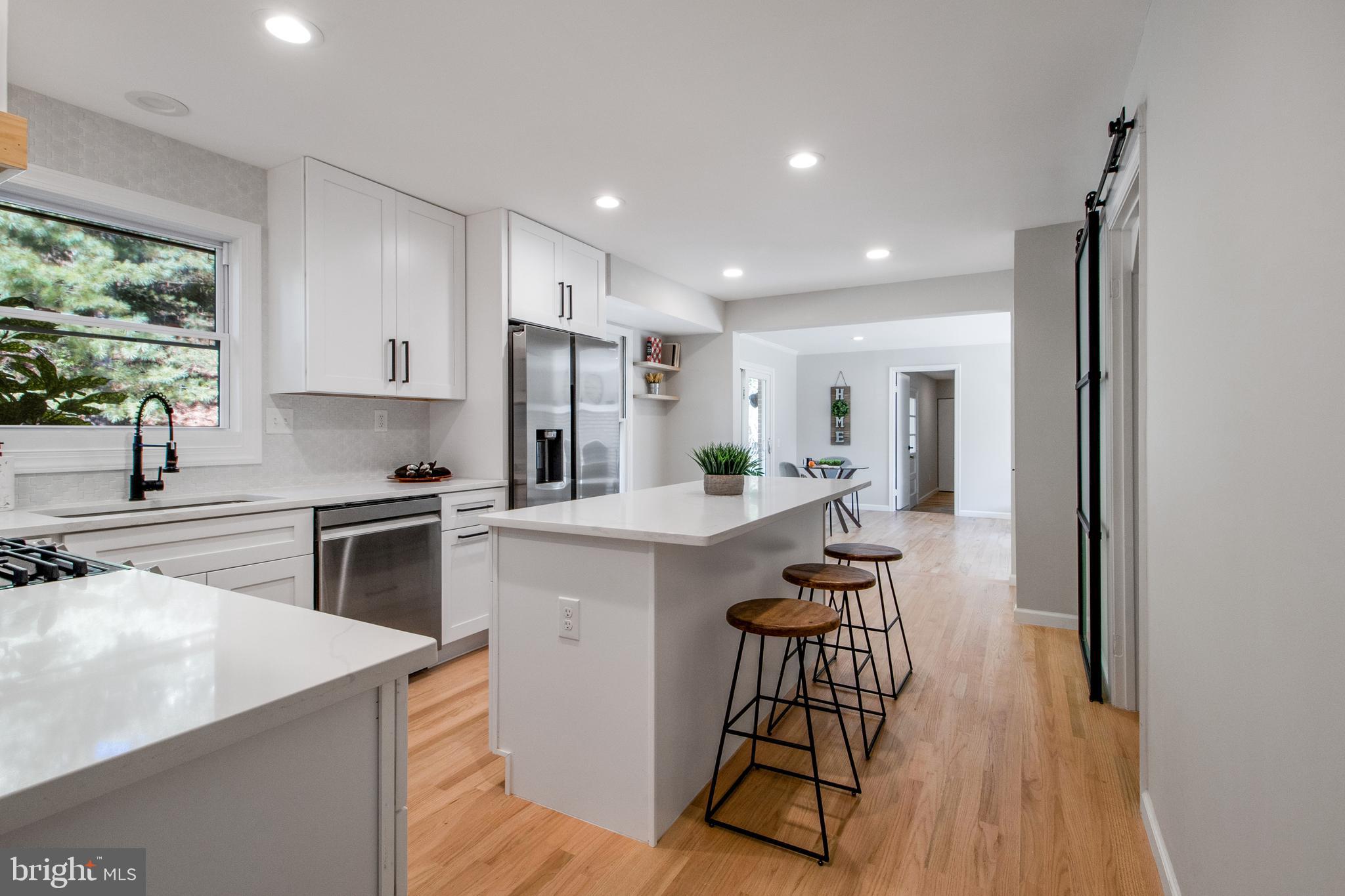 FOX HILLS - Residential