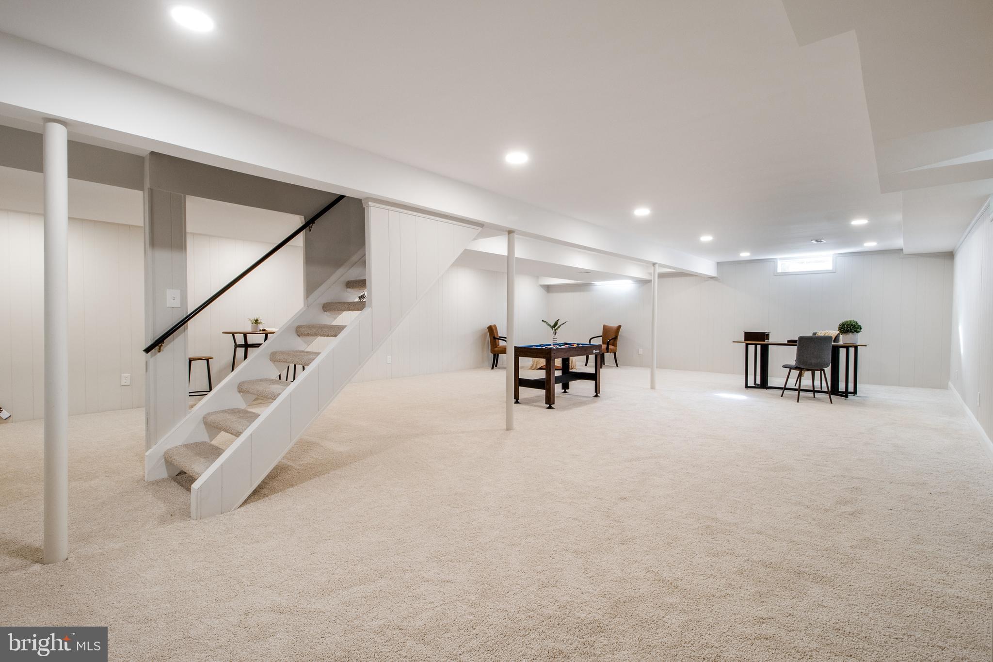 FOX HILLS - Residential